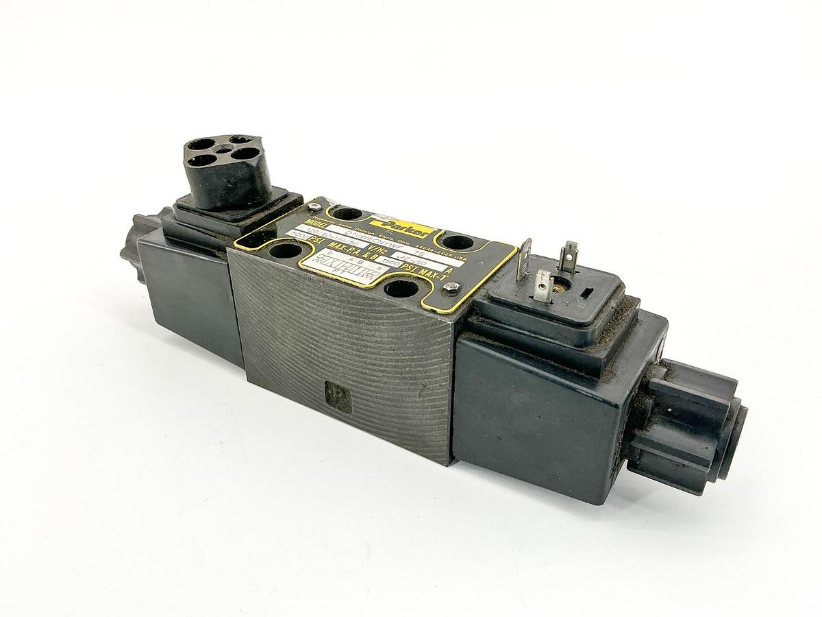 Used Parker D1VW6CNYWF 75 Solenoid Valve 5000PSI 110/120V 50/60Hz .50A
