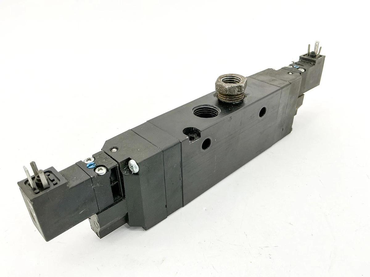 Used Parker B652BB549A Solenoid Valve 150PSI 24VDC 1.2W