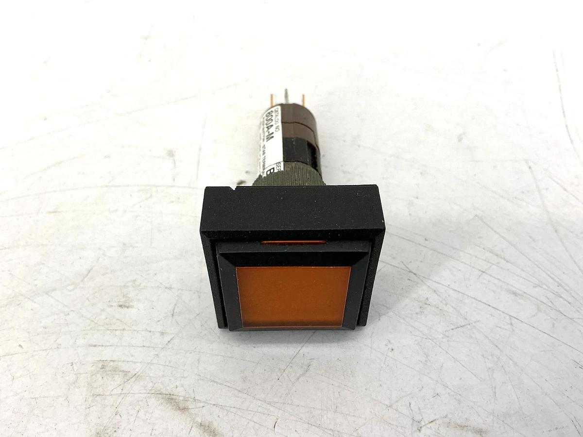 Lot of 2 New Allen Bradley 800A-M2DA Ser B Momentary Pushbutton Amber 6-Pin