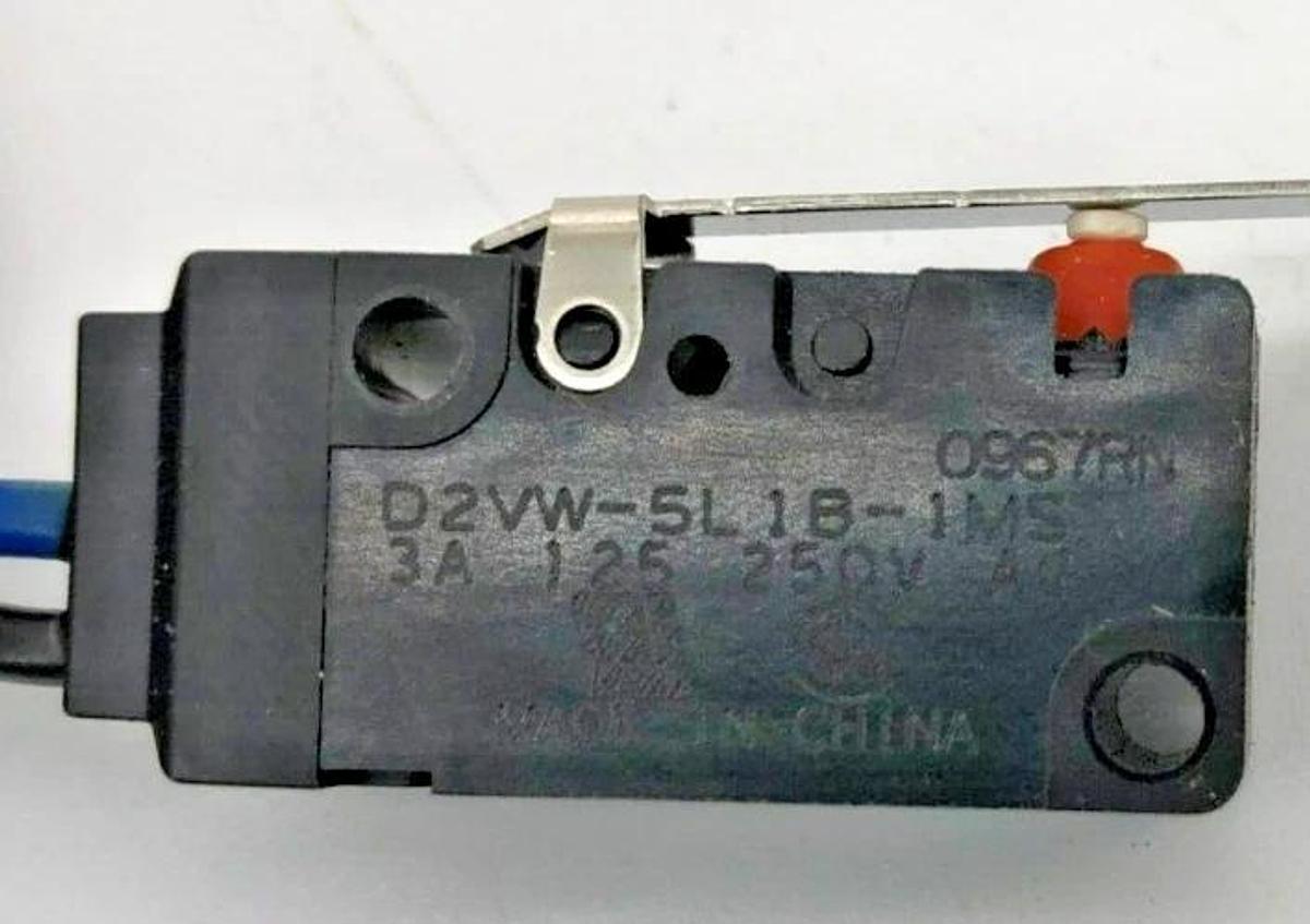 New Hyster 1486370 Switch Assembly Omron D2VW-5L1B-1MS