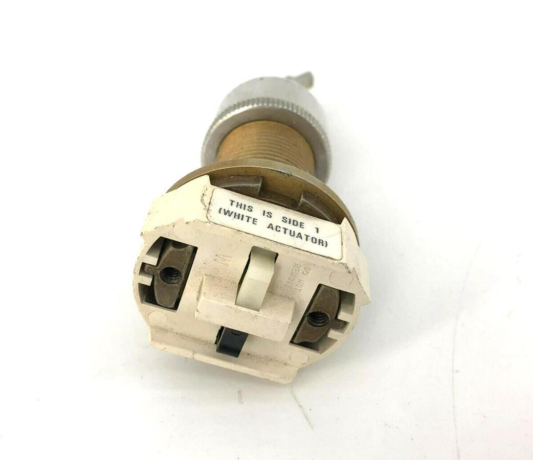 Used Allen Bradley 800H-HP48KL8# Ser. C Heavy Selector Switch 2-Position