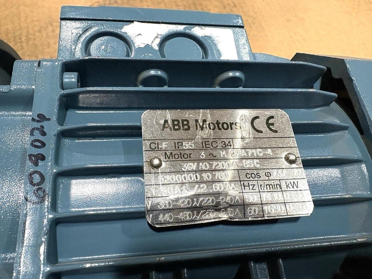 New ABB 3GVA072004-BSC M2VA71C-4 .65kW Electric Motor 240/480V 1690RPM