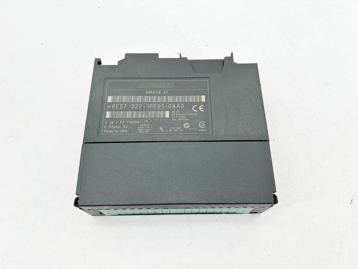 New Siemens 6ES7 322-1FF01-0AA0 Digital Output Module