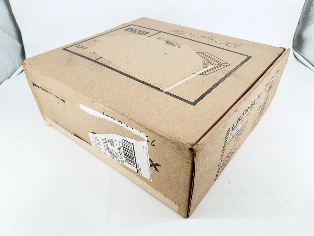New MSA A-ULTIMAX-XP-E-31-U-3-D-0-0-0-0-0-1-0-0 Gas Monitor - Sealed Box