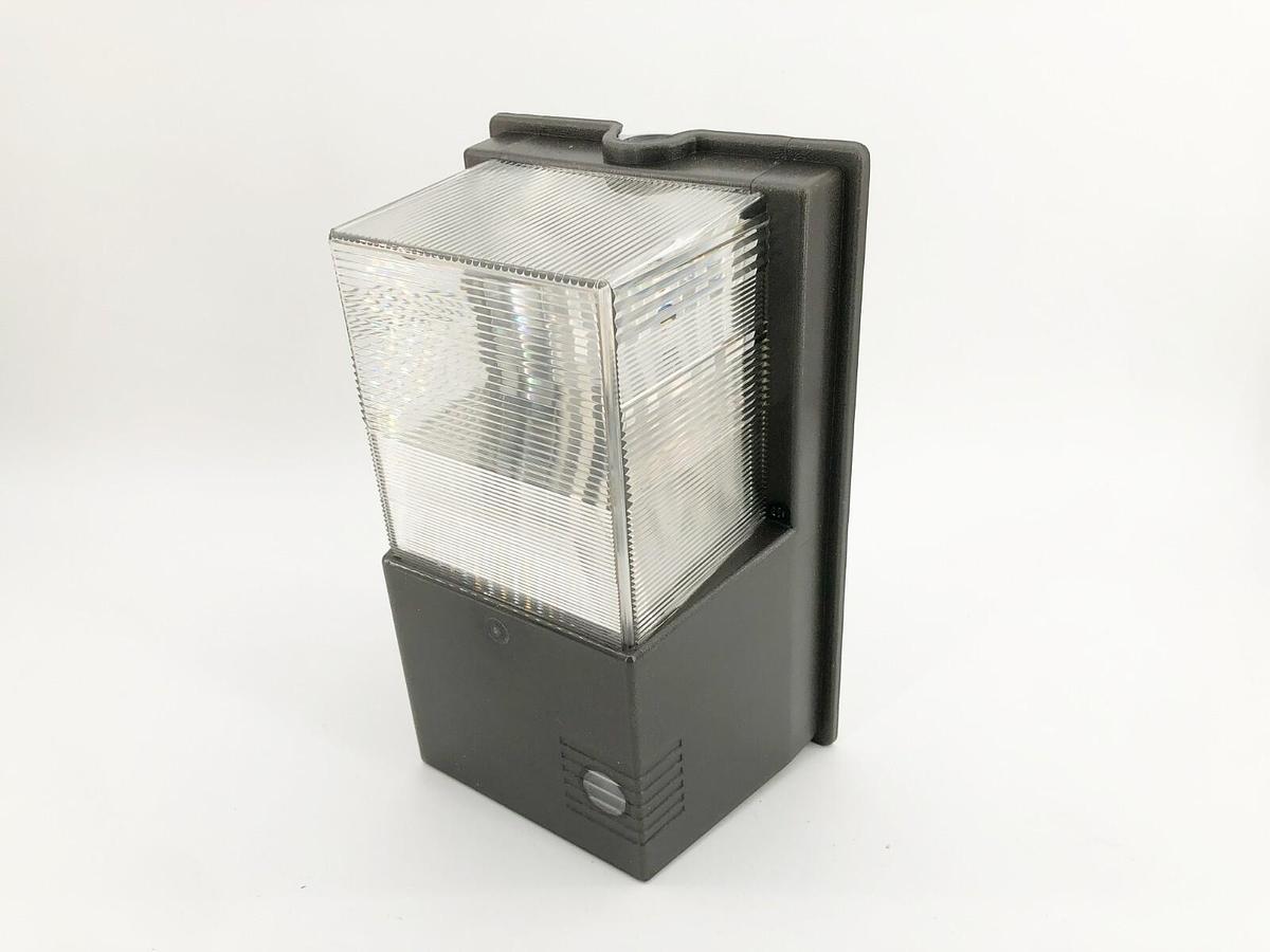 New Lithonia TWS-50M-120-PE-LPI Polycarbonate Wallpack 120V 50W