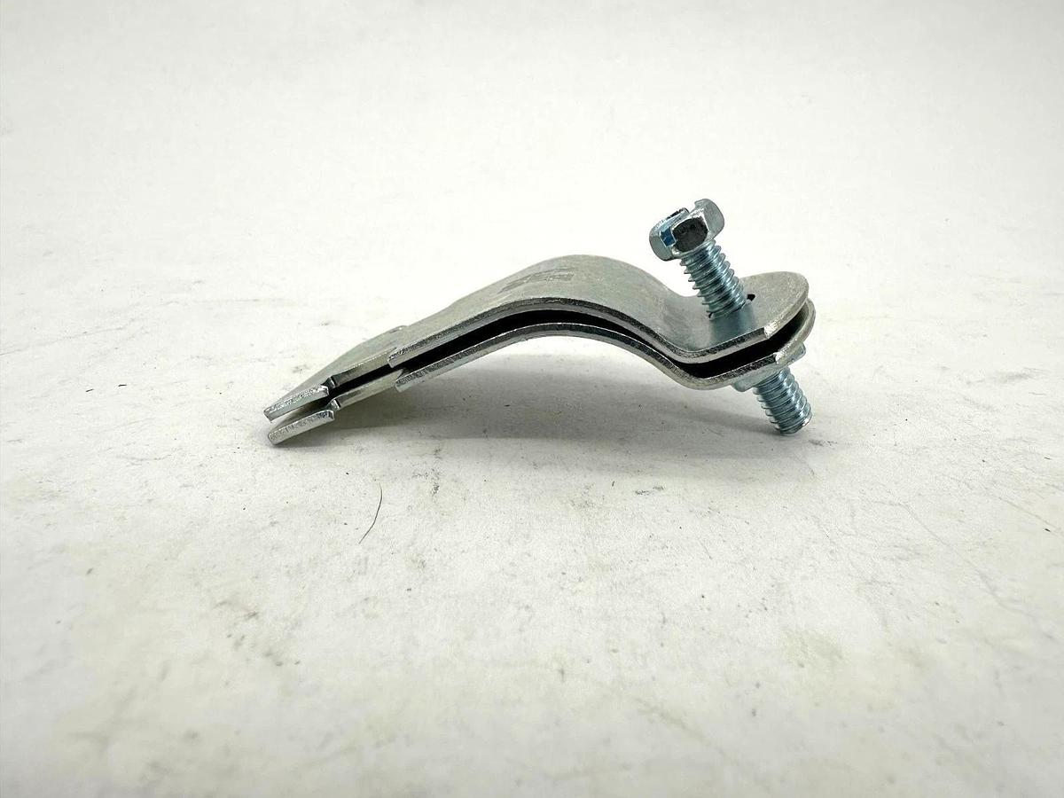 Lot of 8 New Thomas & Betts 1-1/4 EMT Conduit Clamps 1-1/4" - No Box