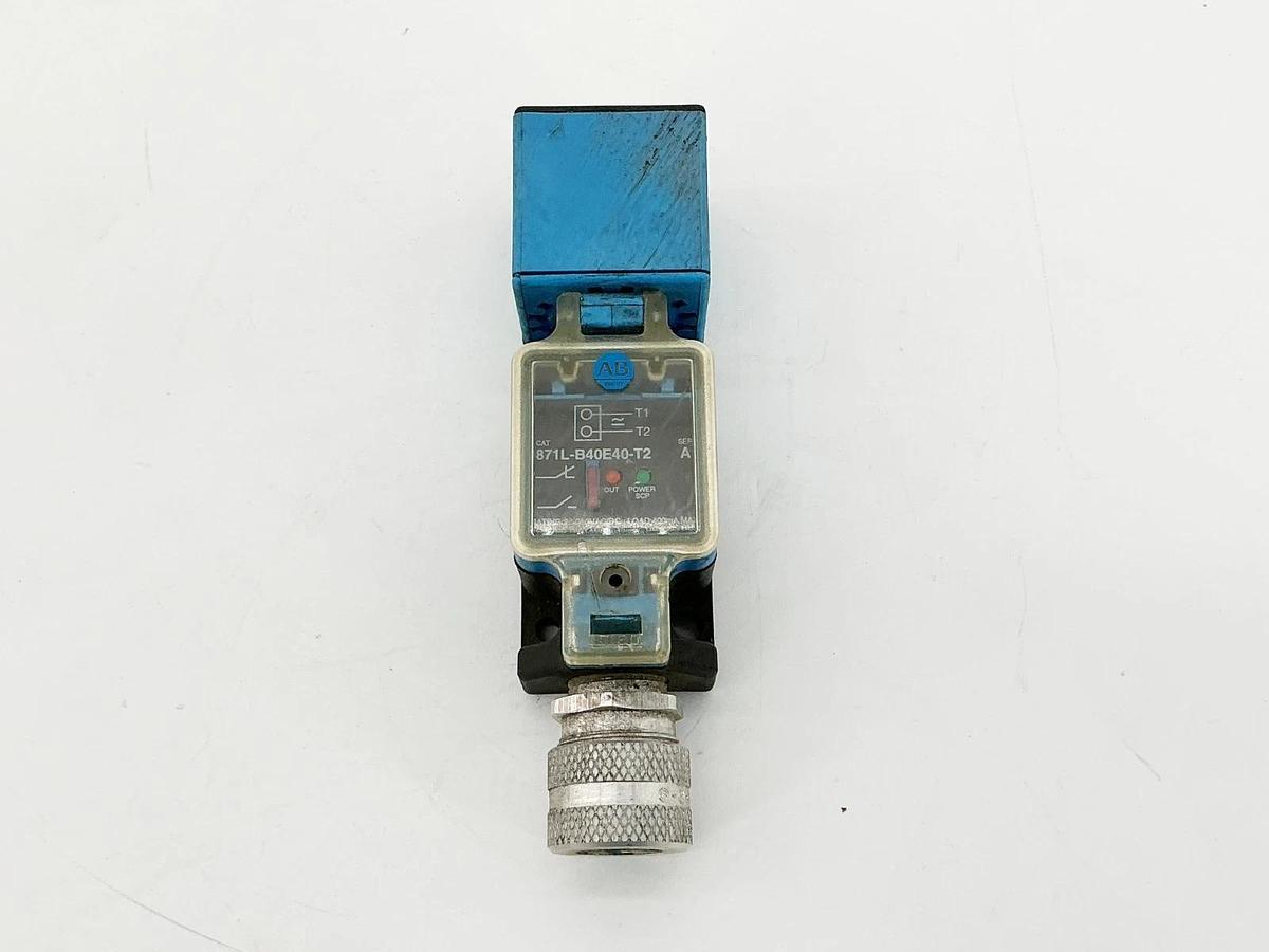 Used Allen Bradley 871L-B40E40-T2 Proximity Sensor 250V 400mA 40MM Sensing Ser.A
