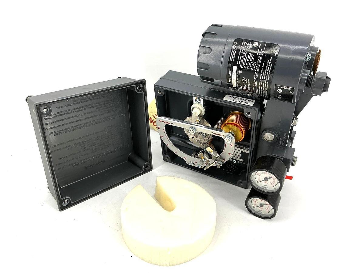 New Fisher 3582i Pneumatic Valve Positioner / Converter 3-15PSI 30V 582i -No Box