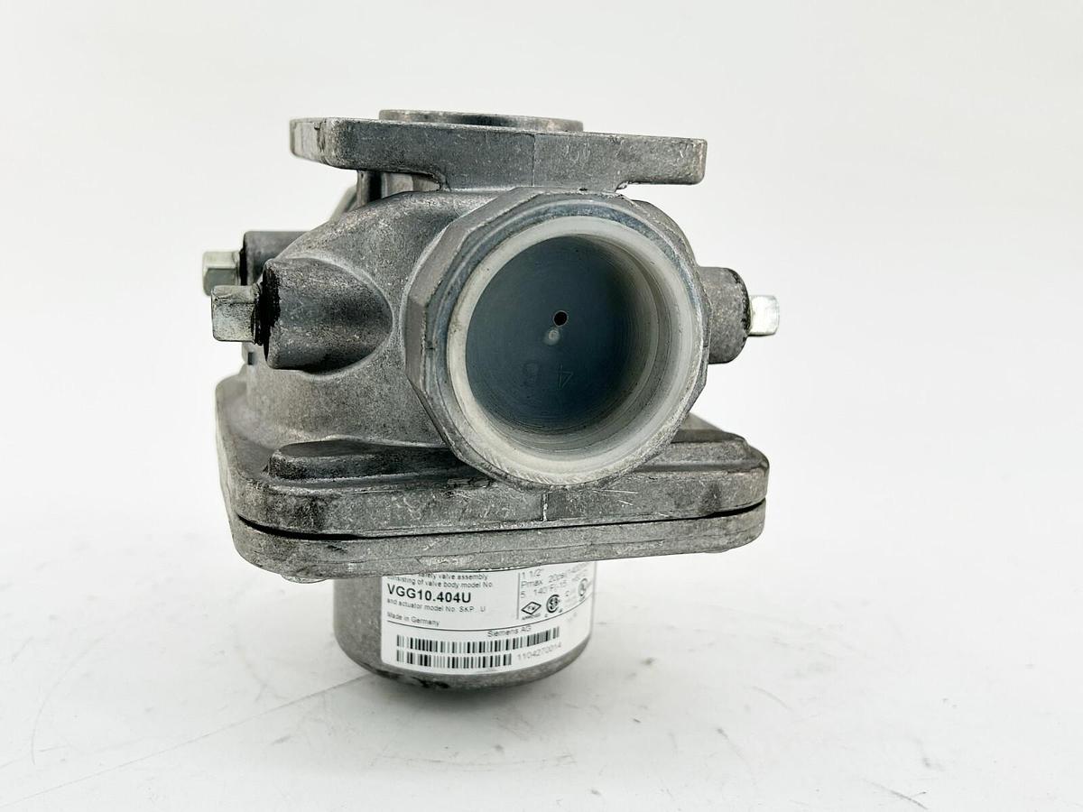 New Siemens VGG10.404U Gas Valve 1-1/2" 20PSI 1400MBAR
