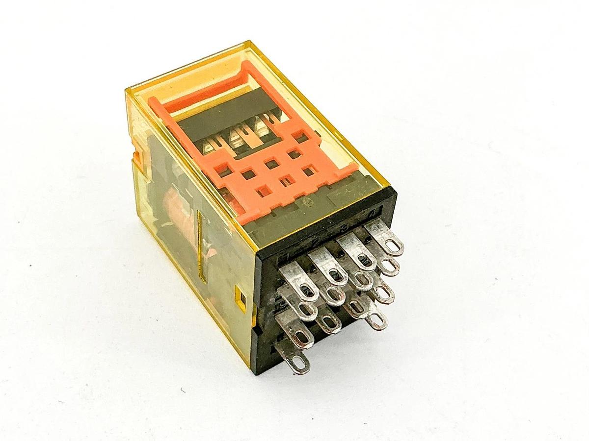 New Lot of 4 IDEC RU4S-C-A110 Relay 110V 6A - No Box