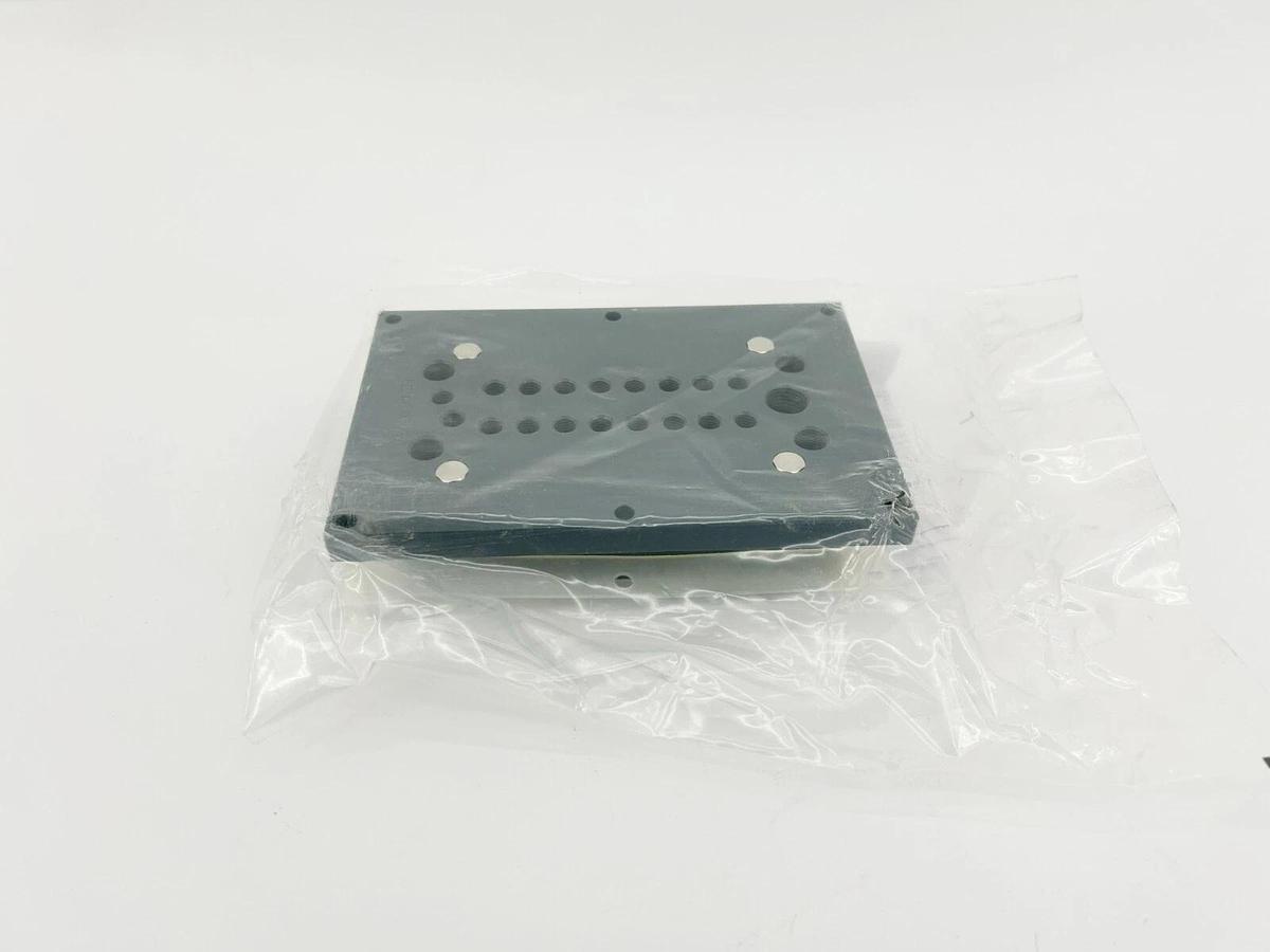 New Festo CPV10 8-FACH Multi-Pin Valve Terminal Control 562546