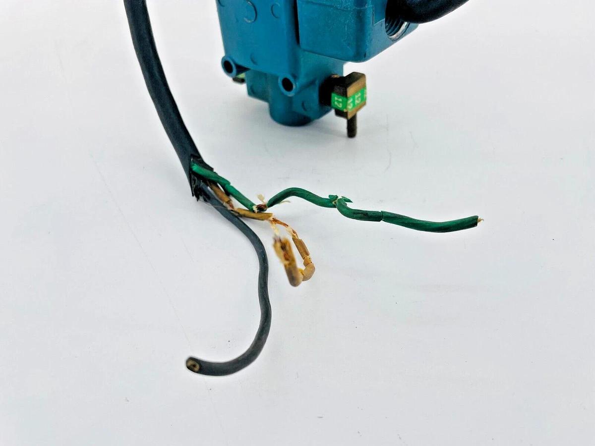 Used Mac Valves 225B-111AA Solenoid Valve 110/120V