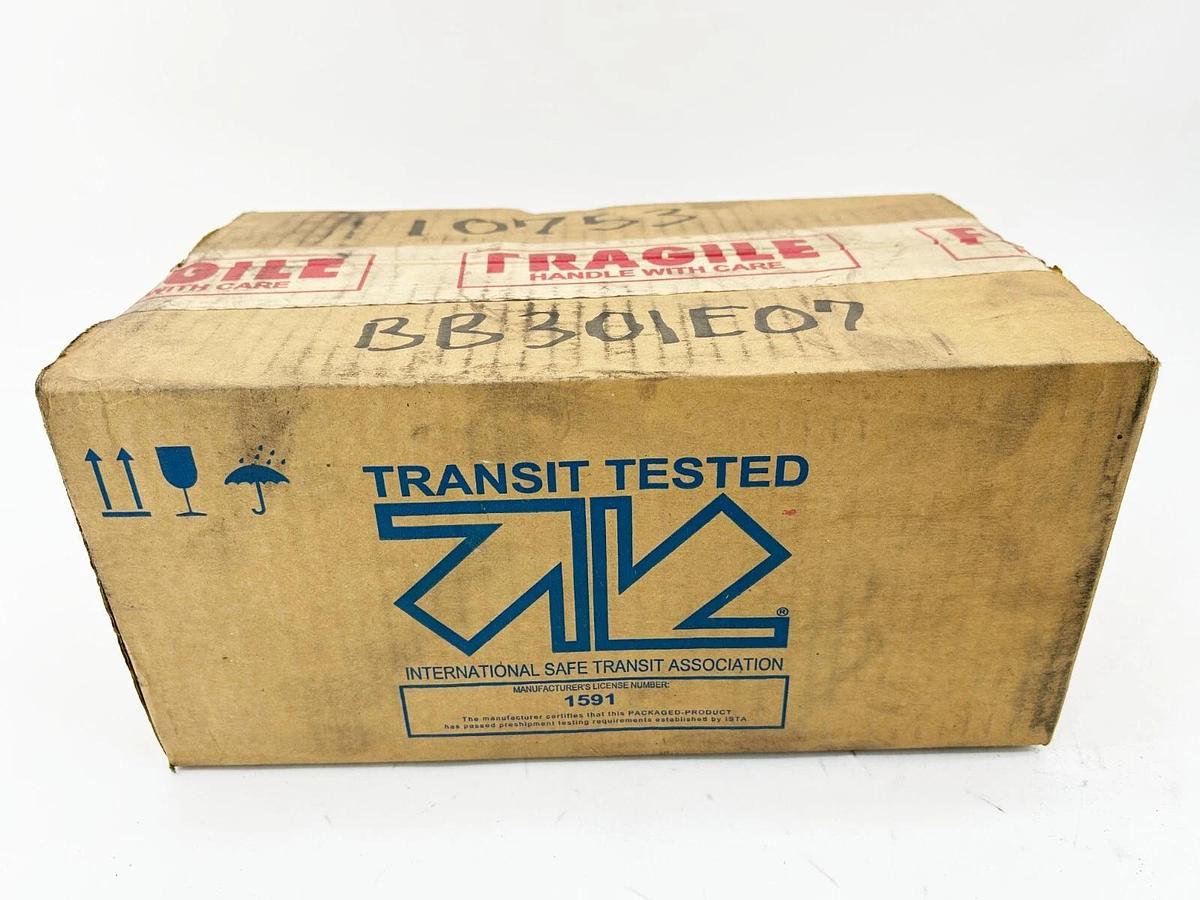 New Square D FA32030 Circuit Breaker 30A 3P 250V 50/60Hz Sealed