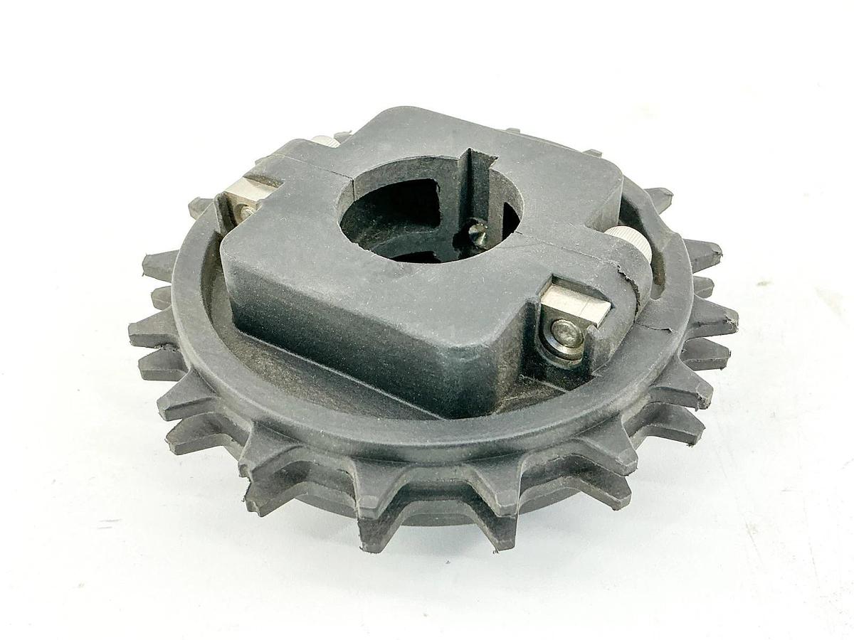 New Rexnord 10028669 Sprocket NS8500-17T 1-1/4IN_1KW1SS_PA - No Box