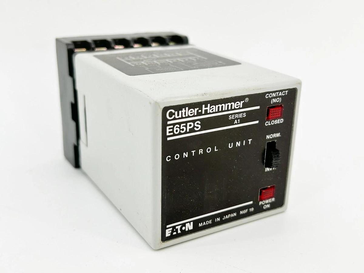 New Cutler Hammer E65PS Photoelectric Control Unit 240Vac