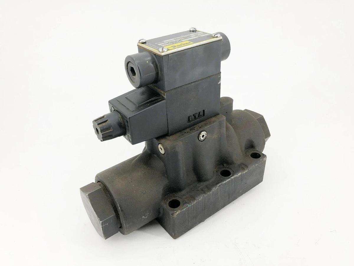 New Parker D61VW1B1Y 51 Directional Control Valve 120/60-110/50 .49-.58A 3000psi
