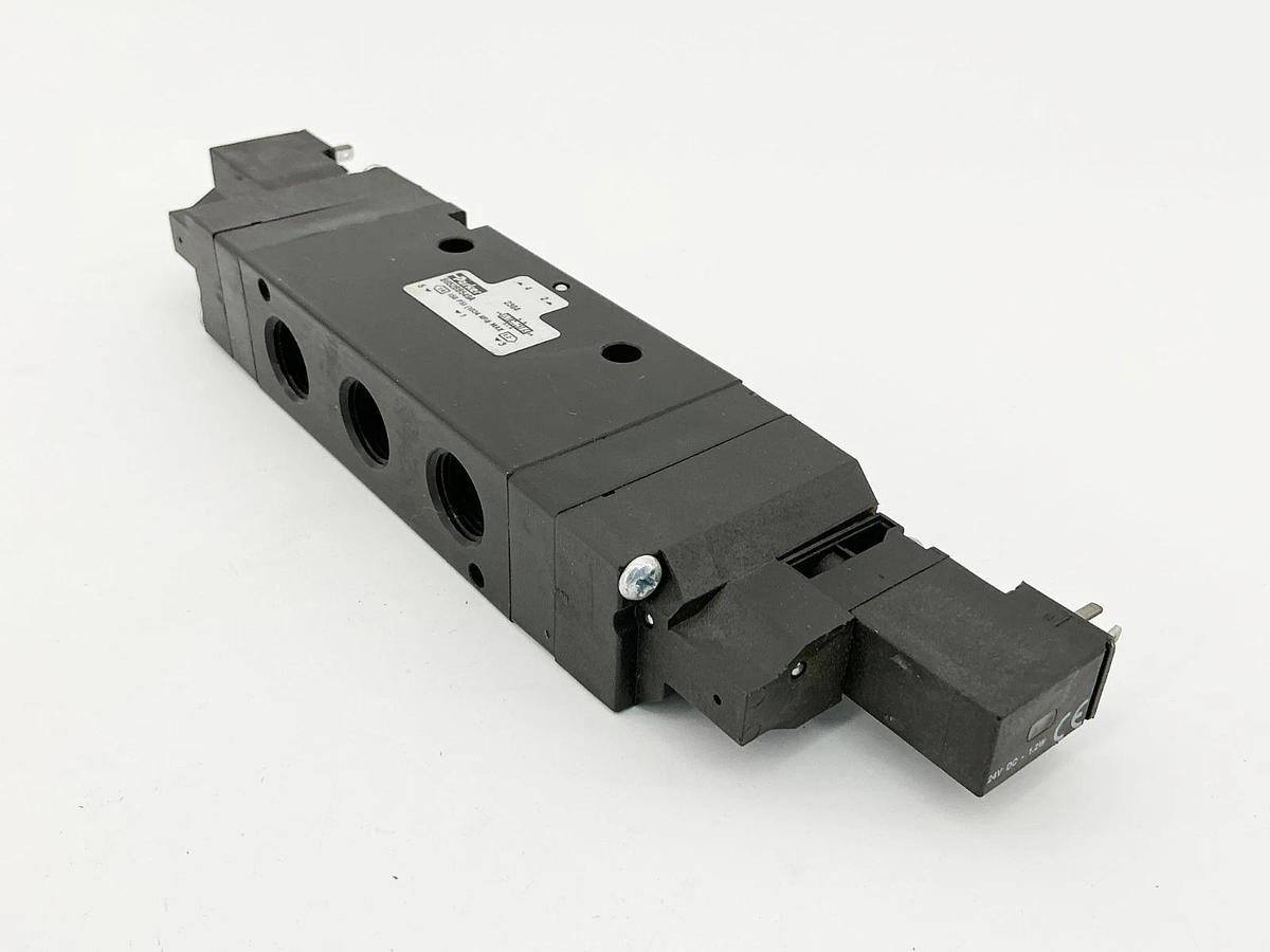 New Parker B652BB549A Solenoid Valve 150PSI 24VDC 1.2W - No Box