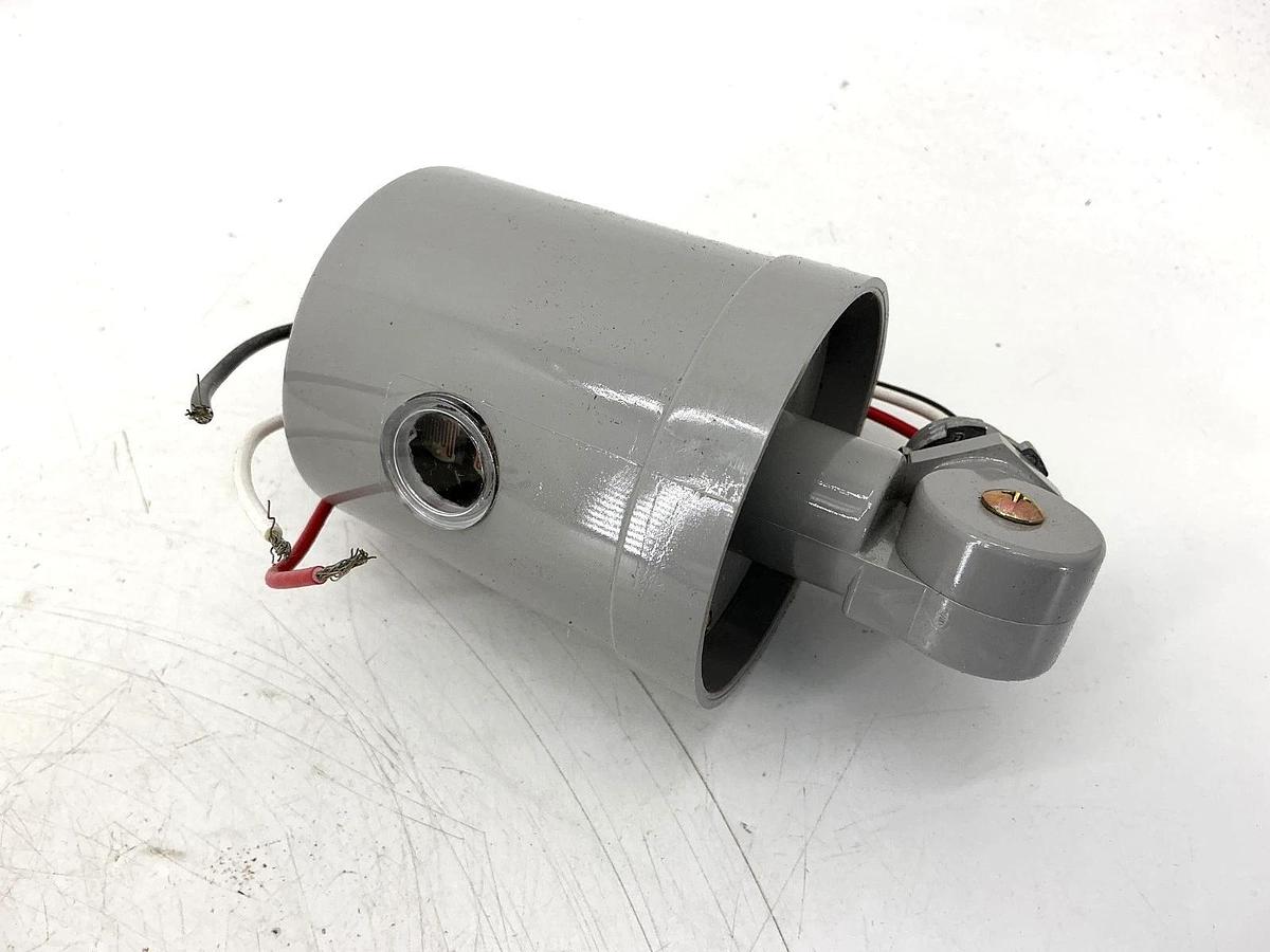 New Intermatic K4236C Thermal Photocontrol Swivel Mount 15A 120-277VAC