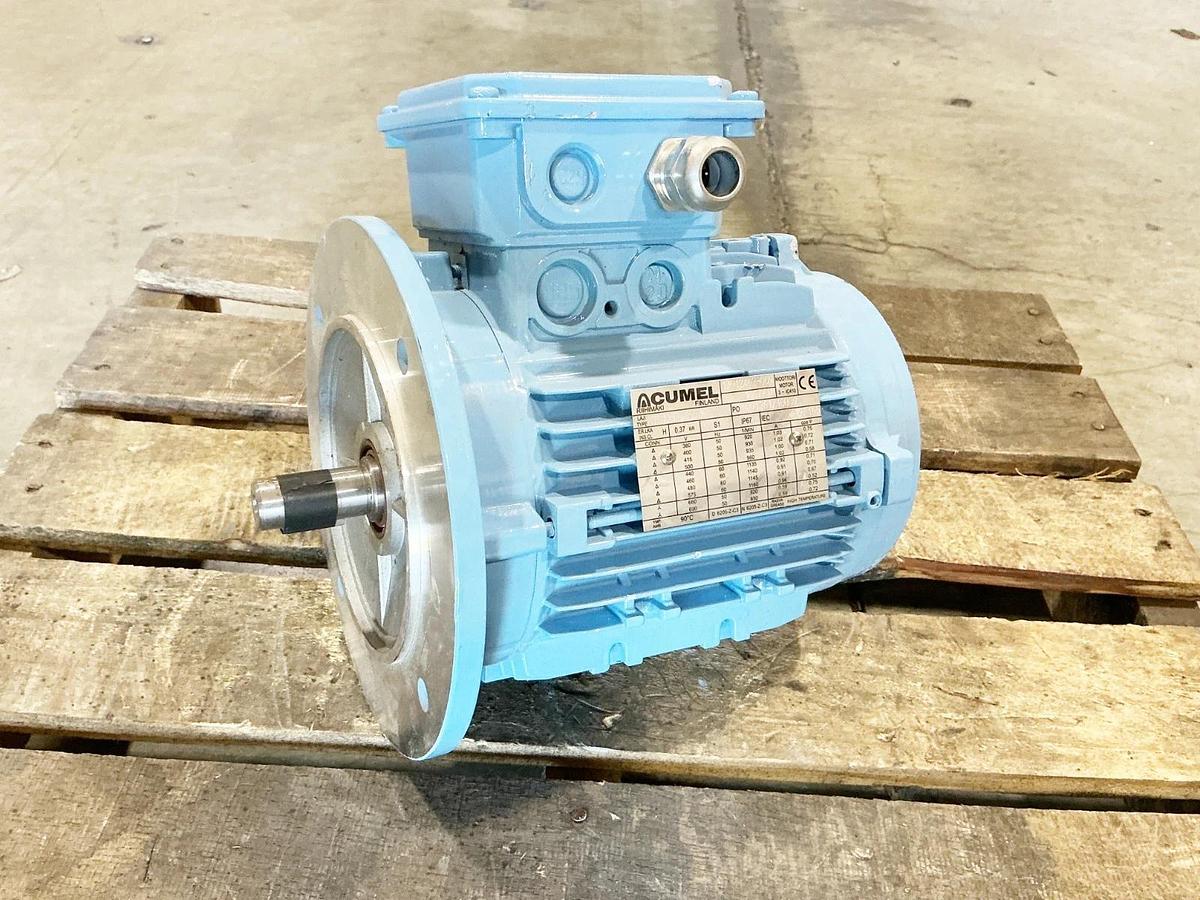 New Cumel NT0135PB6B5M6 Motor 17012462-009 575V 1160RPM 0.37KW - No Box