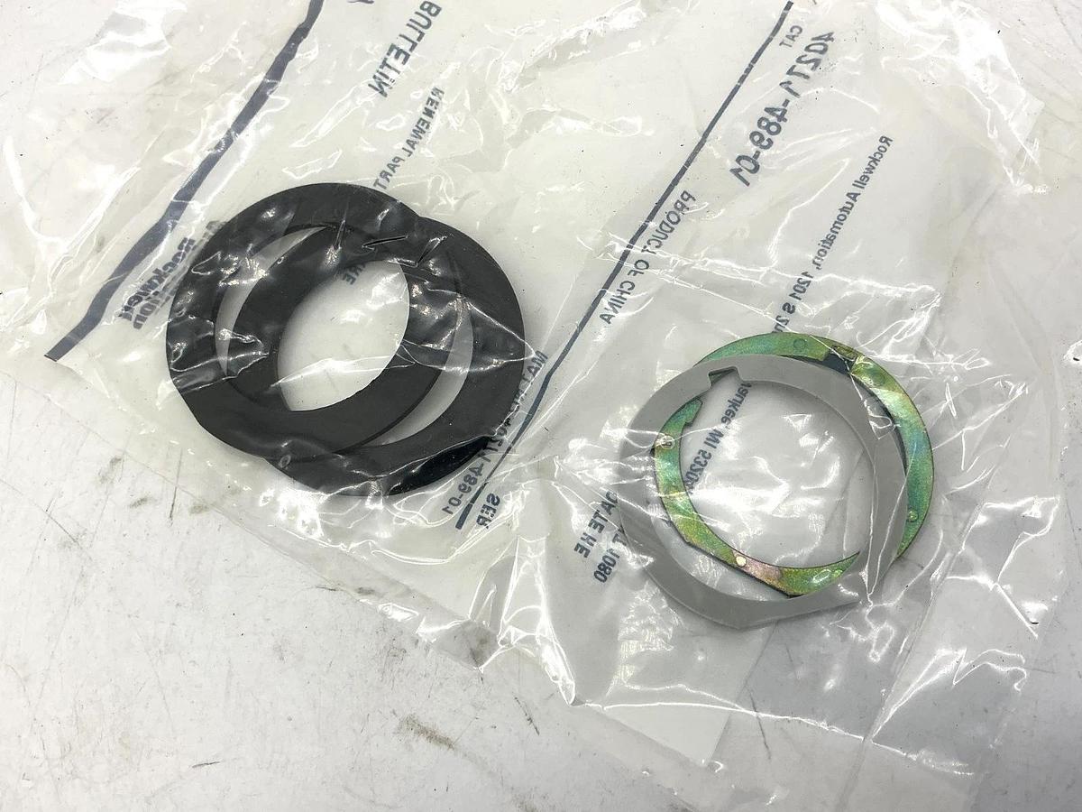 New Allen Bradley 800T-FXQH2GA7 Ser U Push-Pull Device 2Pos Green LED 12-130V