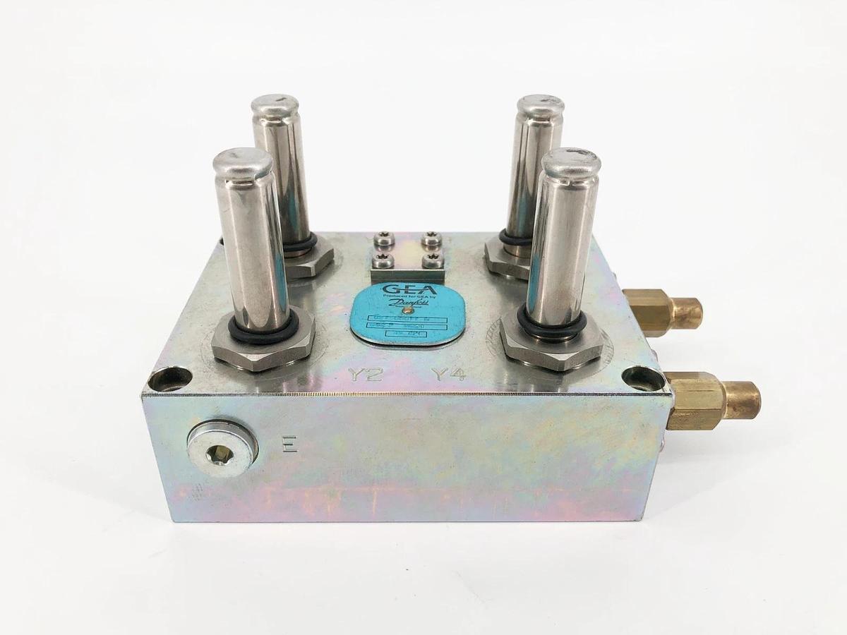 New GEA Danfoss 627500077 4-Way Valve Block 2.65mm Seat w/ Orifice