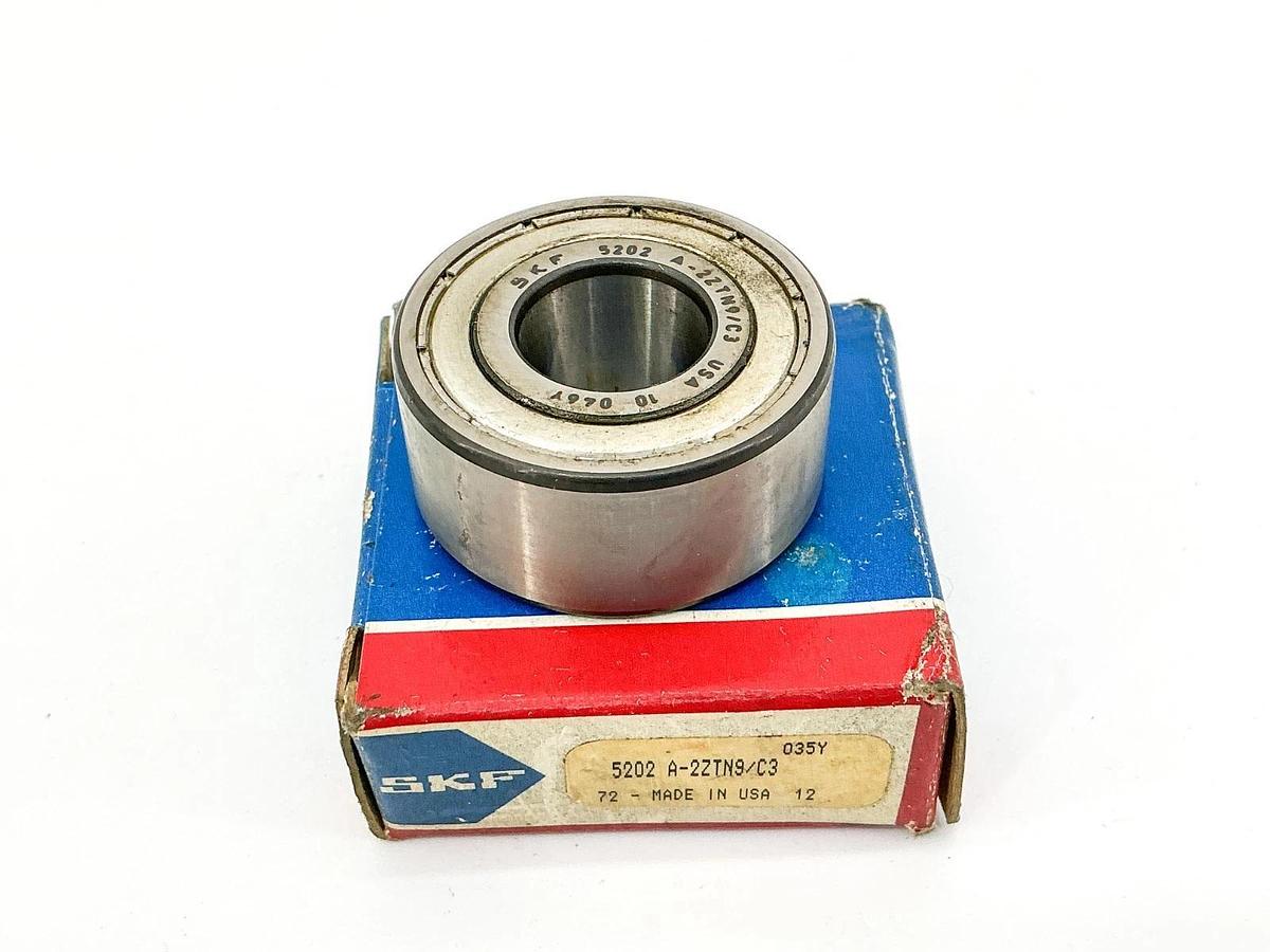 New Lot of 2 SKF 5202 A-2ZTN9/C3 Double Row Bearing
