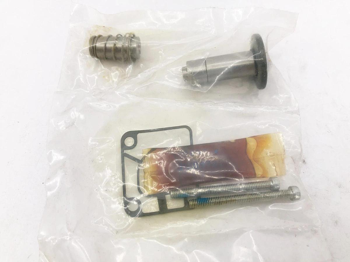 New Parker PS1418 Solenoid Valve Repair Kit