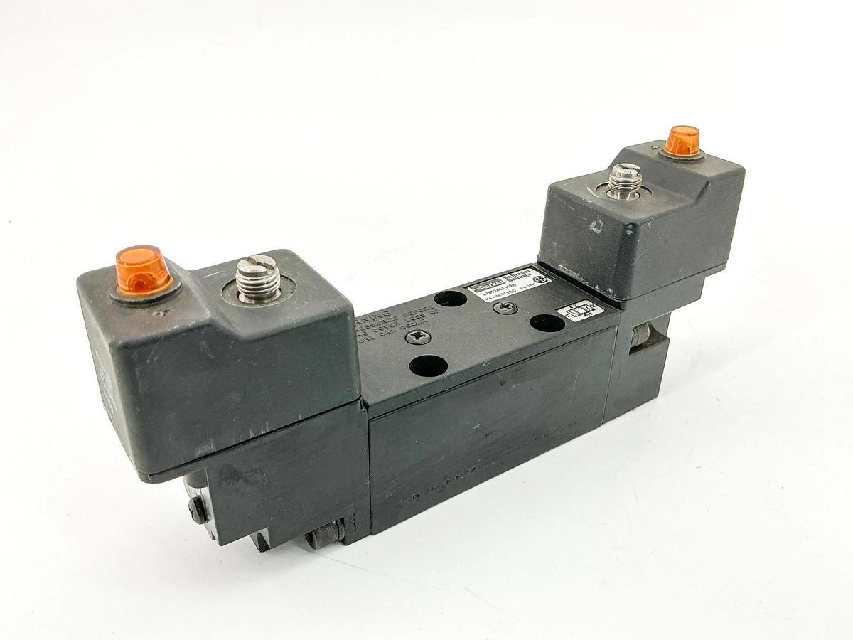 Used Parker L7652441149B Pneumatic Valve 150PSI 24VDC 6W