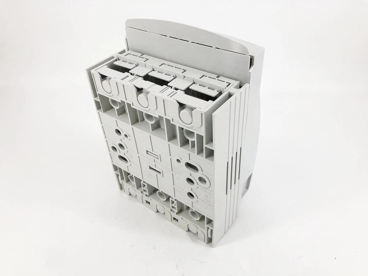New Wohner 33409 Quadron Fuse Holder Panel Mount 200A 600VAC Class J