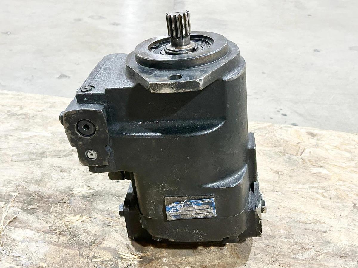 Used OilGear PVWJ-130-A1UV-L-FS-P-1NNNN-CP Hydraulic Oil Pump