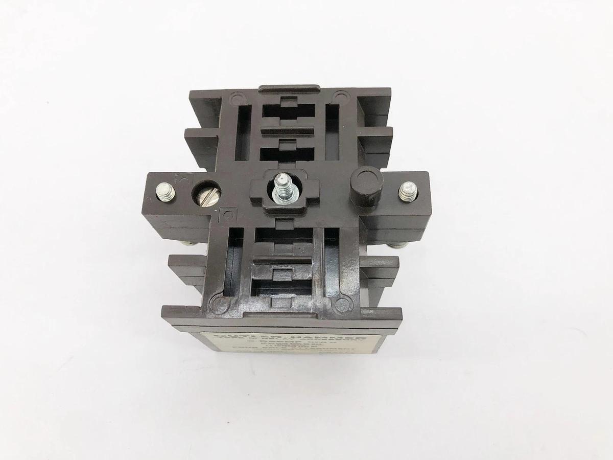 New Cutler Hammer D26MF Series A2 Type M Relay 4-Pole Attachment 10A 600V