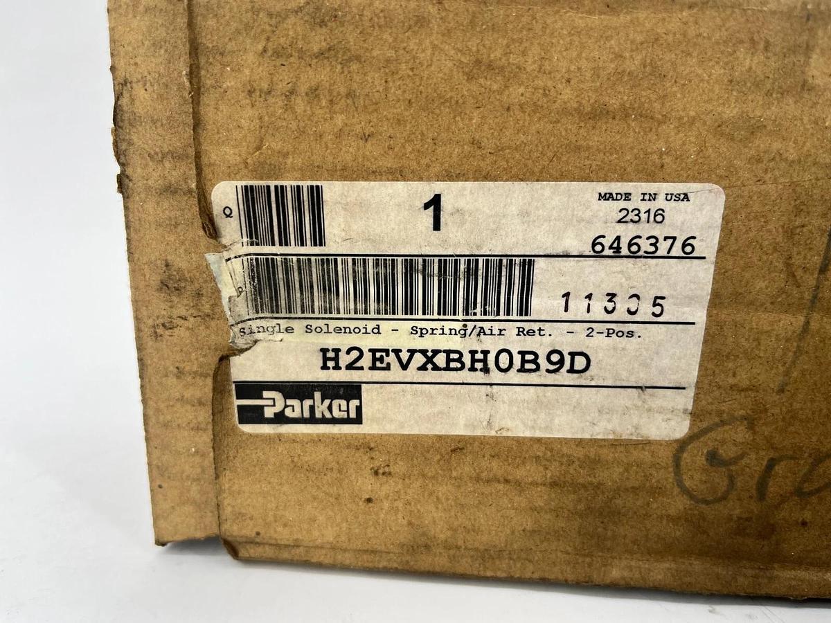 New Parker H2EVXBH0B9D Single Solenoid Valve 2-Pos. 24VDC Coil Spring/Air Ret.