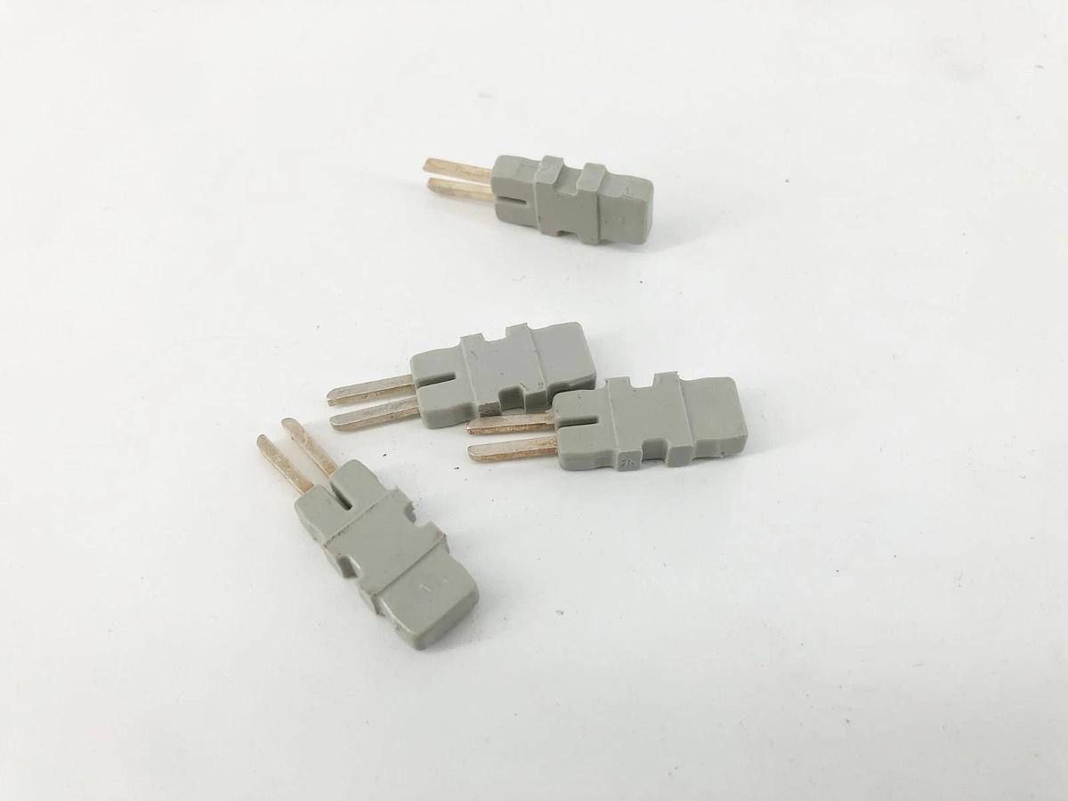 Lot of 4 New Allen Bradley 1492-DP4 Ser. A Disconnect Plugs - No Box