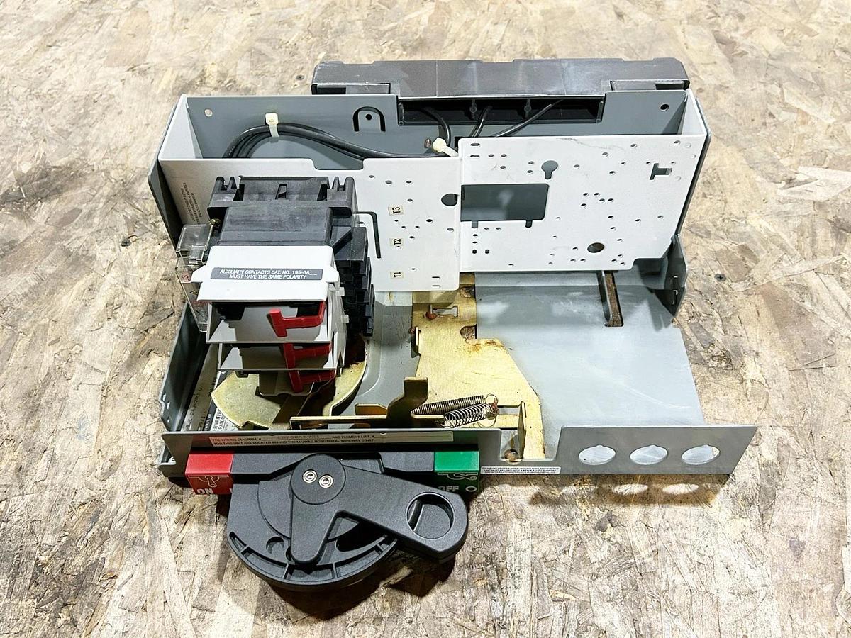 New Allen Bradley 2192FZ-BJC-24J-79U Disconnect 30A NEMA type 12 600V Ser.U