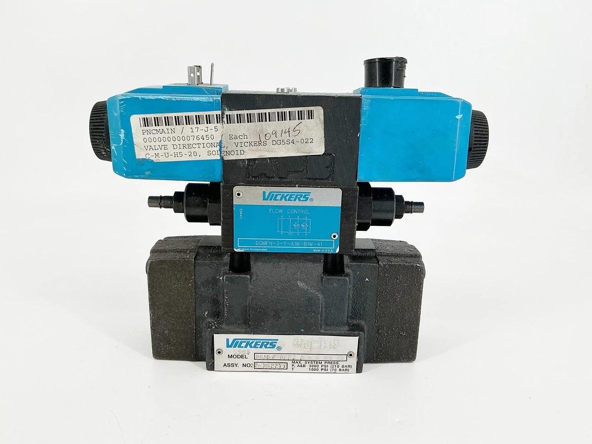 New Vickers DG5S4-022C-2-M-U-H5-20 Solenoid Valve 5000PSI 24VDC 02-362271