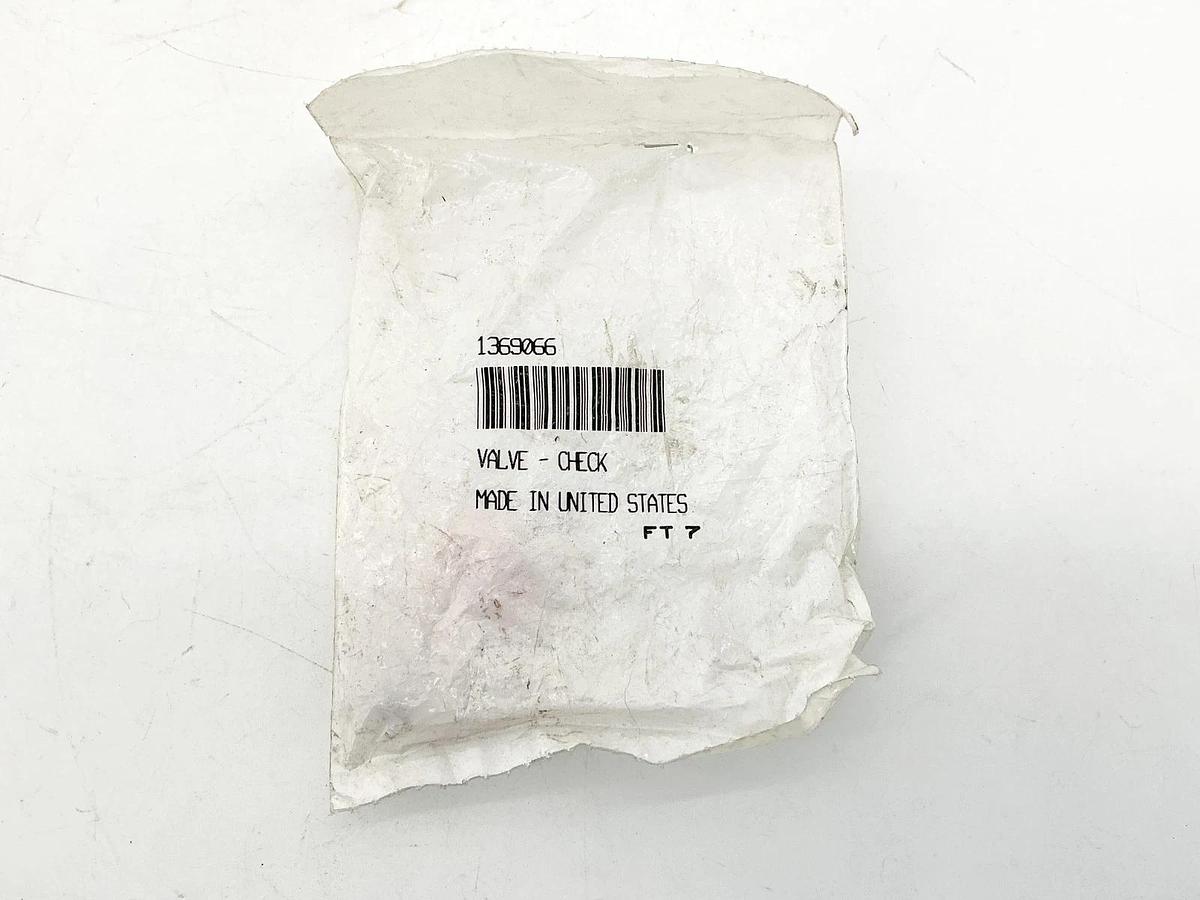 New Hyster 1369066 Check Valve