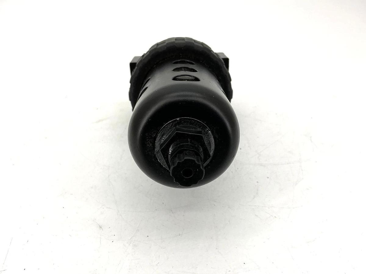 New Parker 06F32BC Particulate Filter 5-Micron Port Size: 1/2" 150PSI - No Box