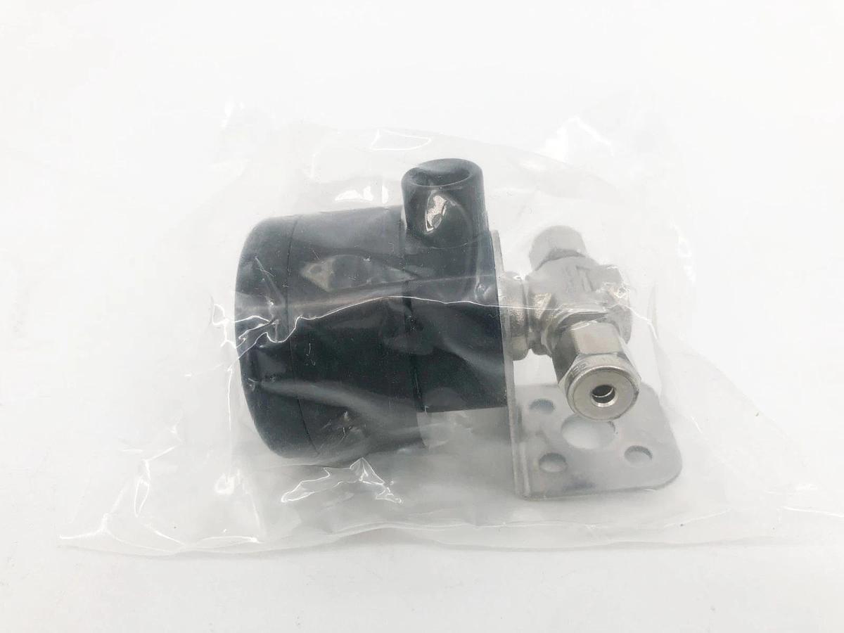 New Swagelok SS-92S2-C Actuated Toggle Valve 1/8" Tube Fitting SS316 NC