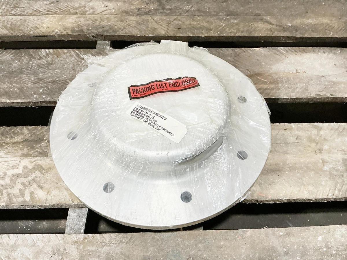 New Metso Paper 9N83039490 End Drive side Outer Held Bearing Cap - No Box