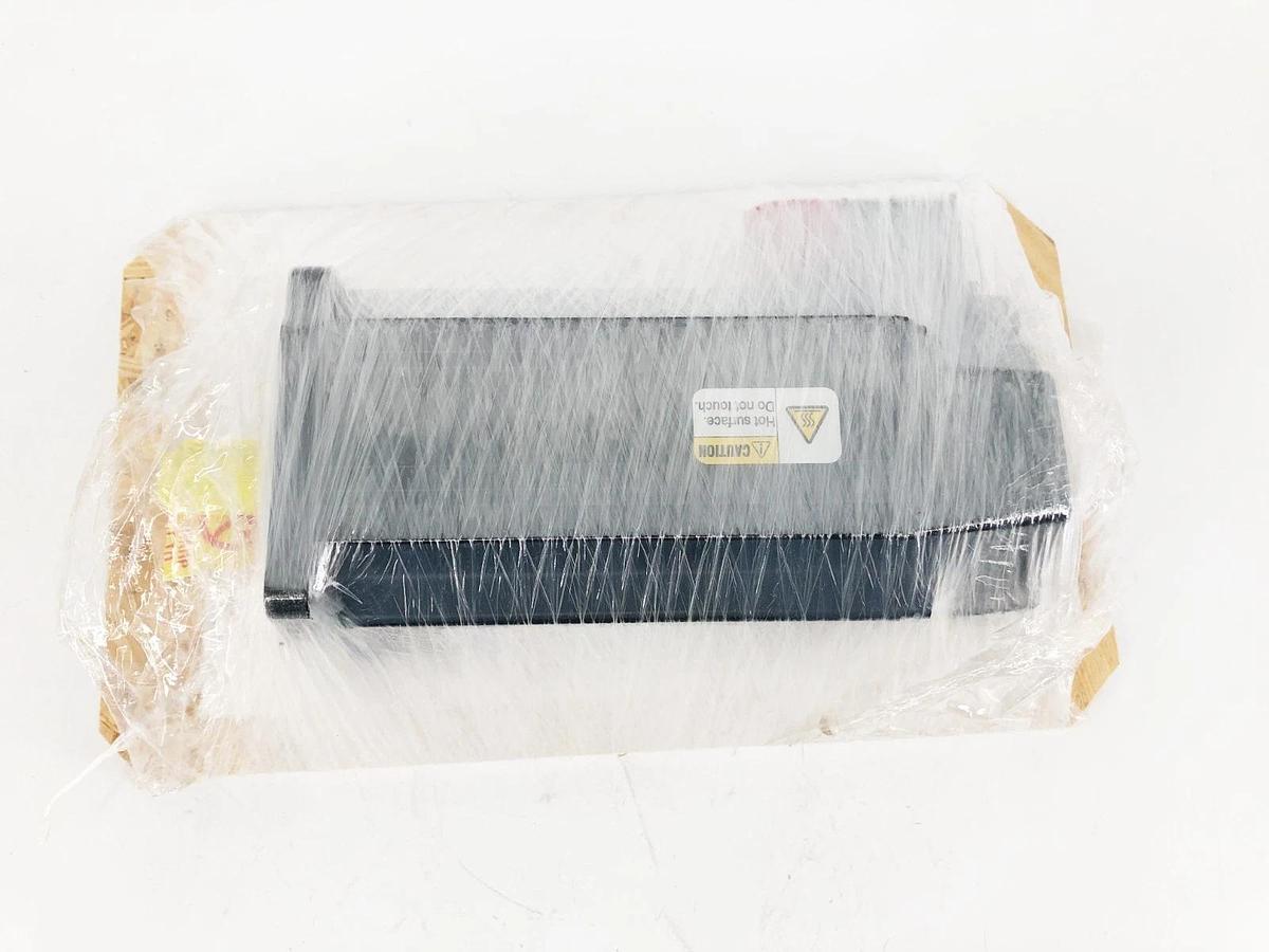 New Allen Bradley VPL-B1002M-PK14AA Ser. A Kinetix VP Low Inertia Servo Motor
