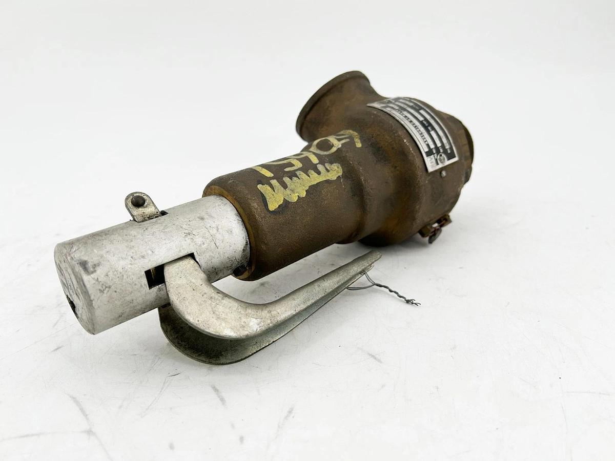 Used Conbraco 19-601-30 Pressure Relief Valve 1-1/2" Size 125PSI Set Pressure