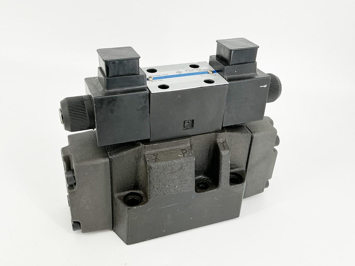 New 4WEH16E7X/6EW110N9K4 Directional Solenoid Valve 4567PSI 315Bar - No Box