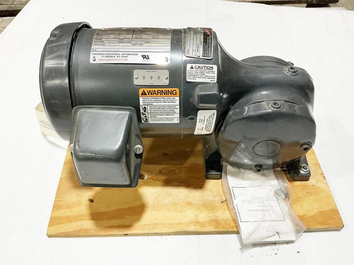 New Browning RD0502-W03D Gear Motor 0.78 Input HP 58 Ratio 981 Torque W02-E438-N