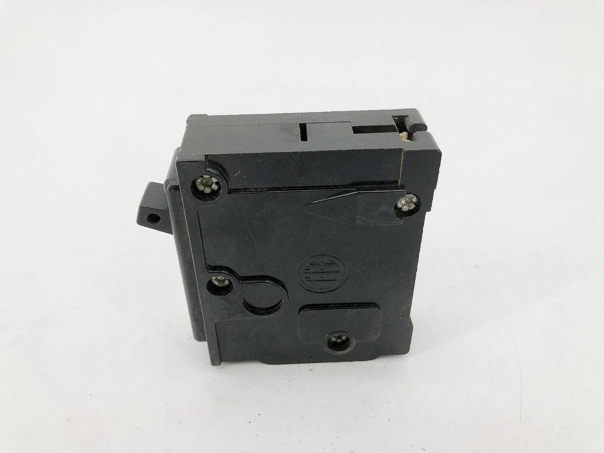 Used Lot of 3 ITE QP1-B020 Circuit Breakers 20A 120/240VAC 1 Pole
