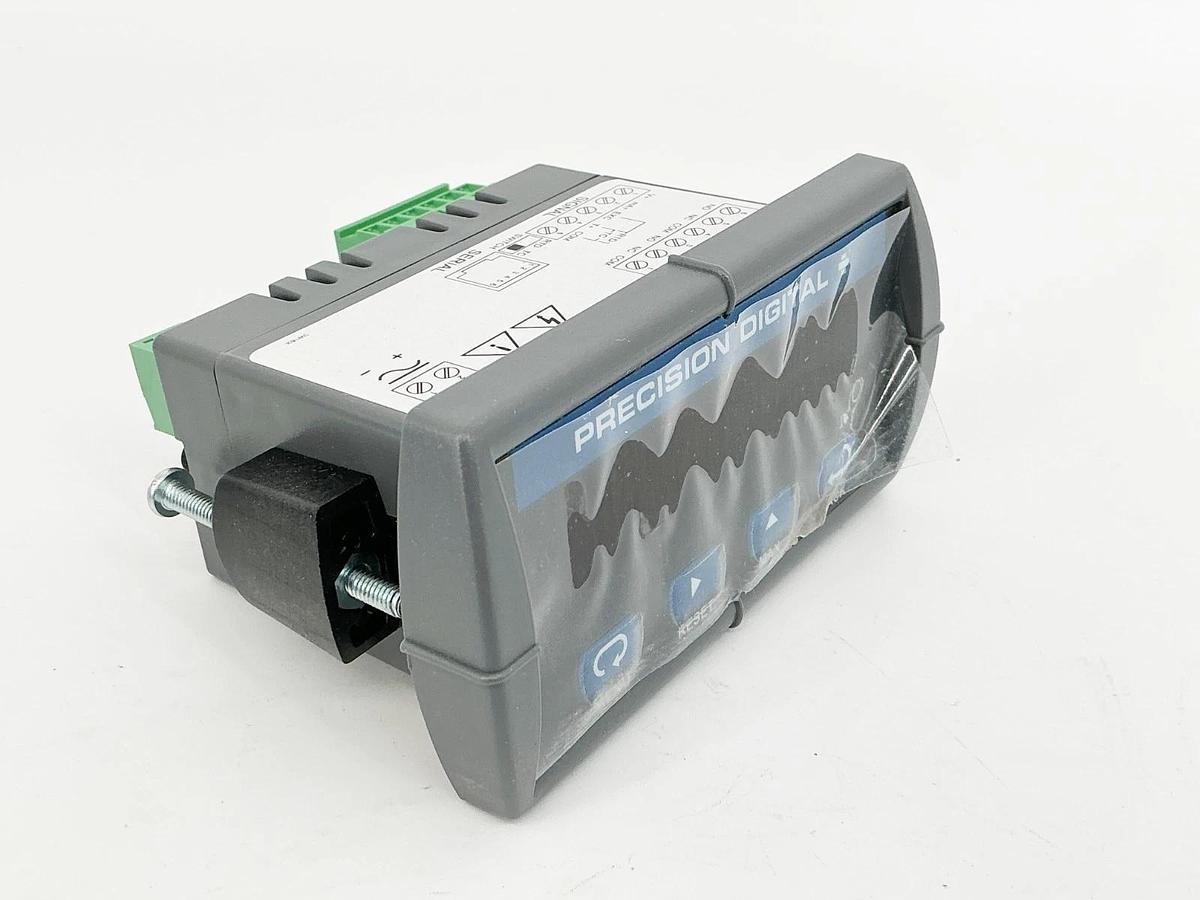 New Precision Digital PD765-7R2-00 Process & Temperature Digital Panel 24V