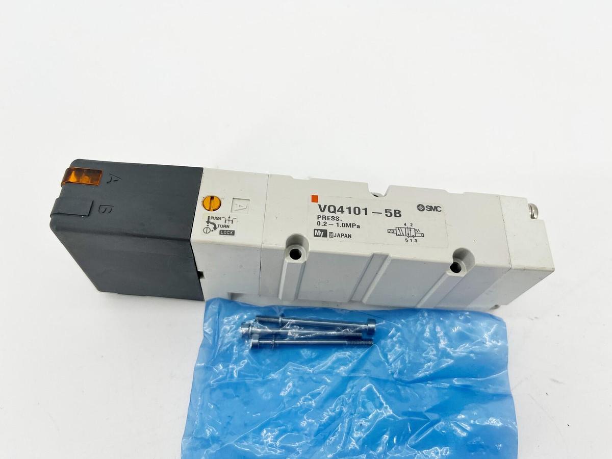 New SMC VQ4101-5B Plug-In Solenoid Valve DC 4/5-Port