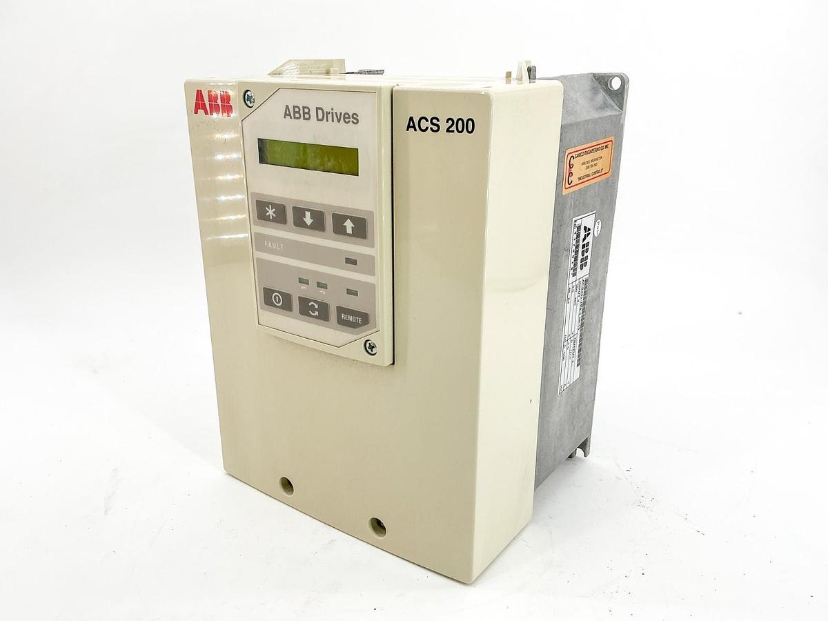 Used ABB ACS201-1P6-3-00-10 AC Drive 480V 3A 3PH 63Hz - For parts - Not working