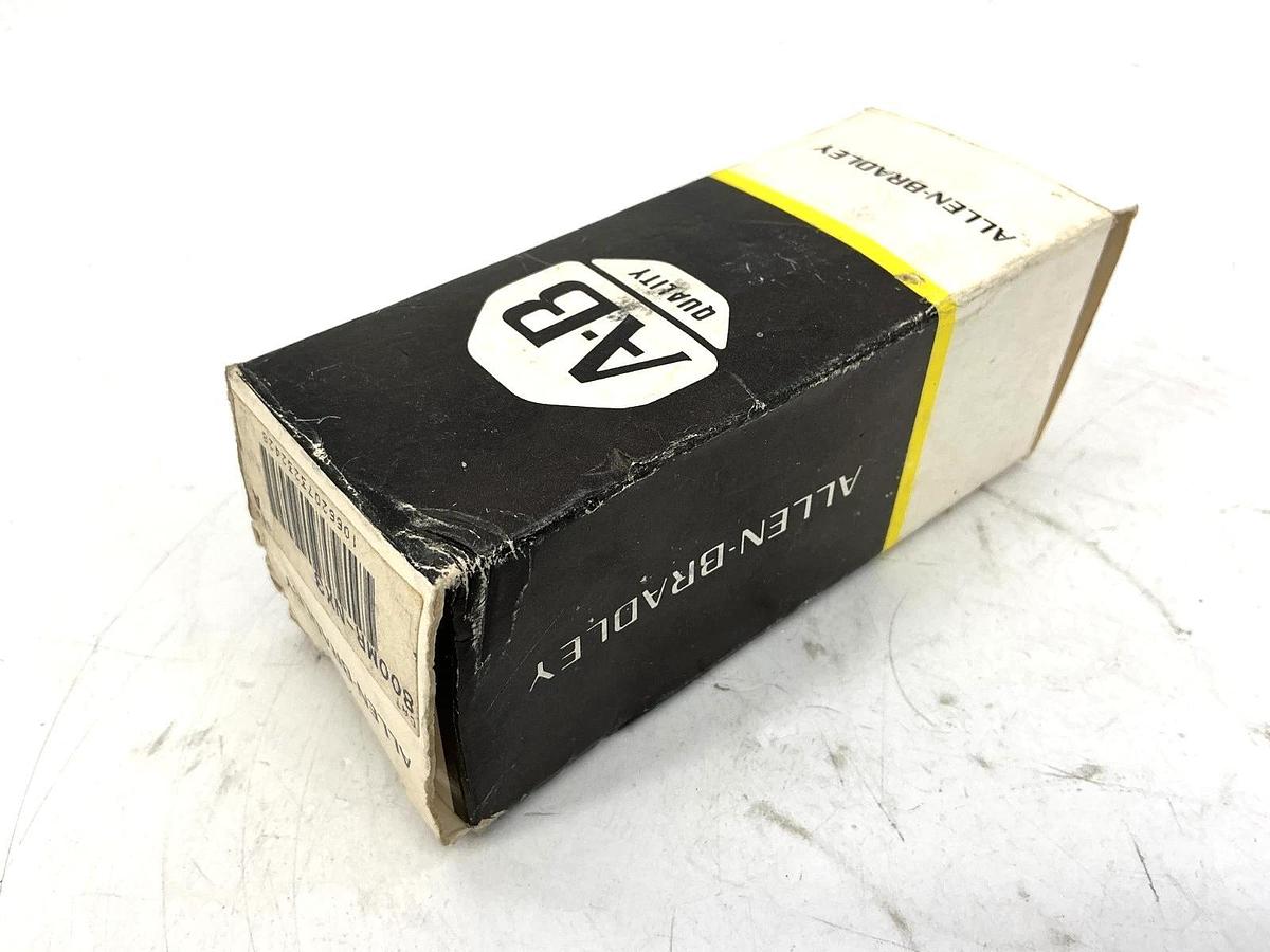 New Allen Bradley 800MR-NX3 Ser A Round Push Button Flush Head Blue Cap