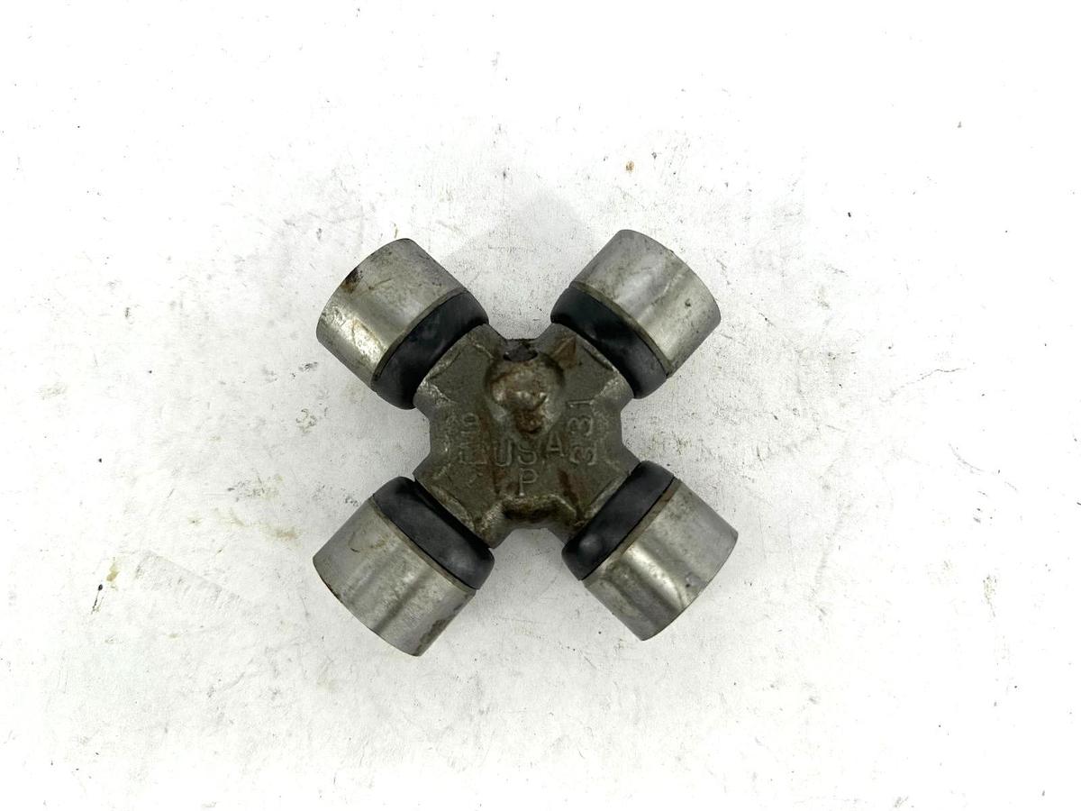 New Precision U Joint 331 Universal Joint Kit 015-2157-2