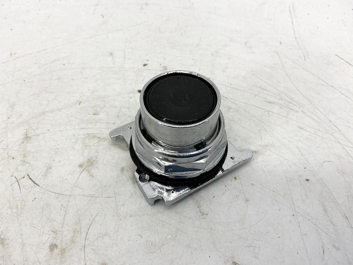 Lot of 2 New Eaton Cutler-Hammer 10250T101 Ser A1 Pushbutton Oper Standard Black